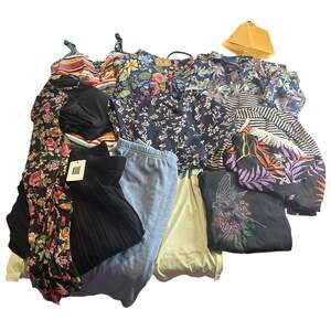 Women's Clothing Bundle Medium 12 Pieces Dresses Skirts Blouses Swimwear Mix Lot